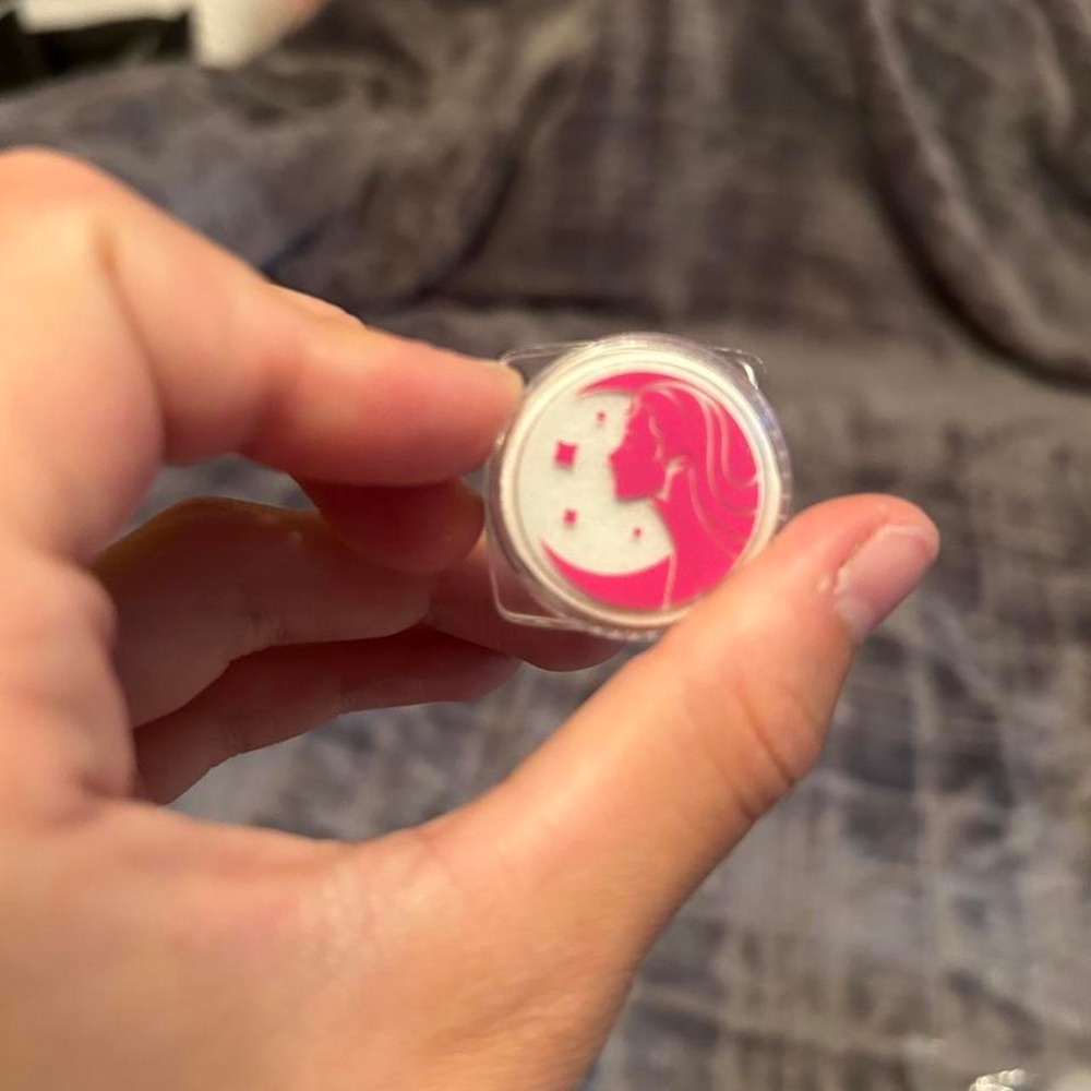eyeshadow - Picture 5 of 5
